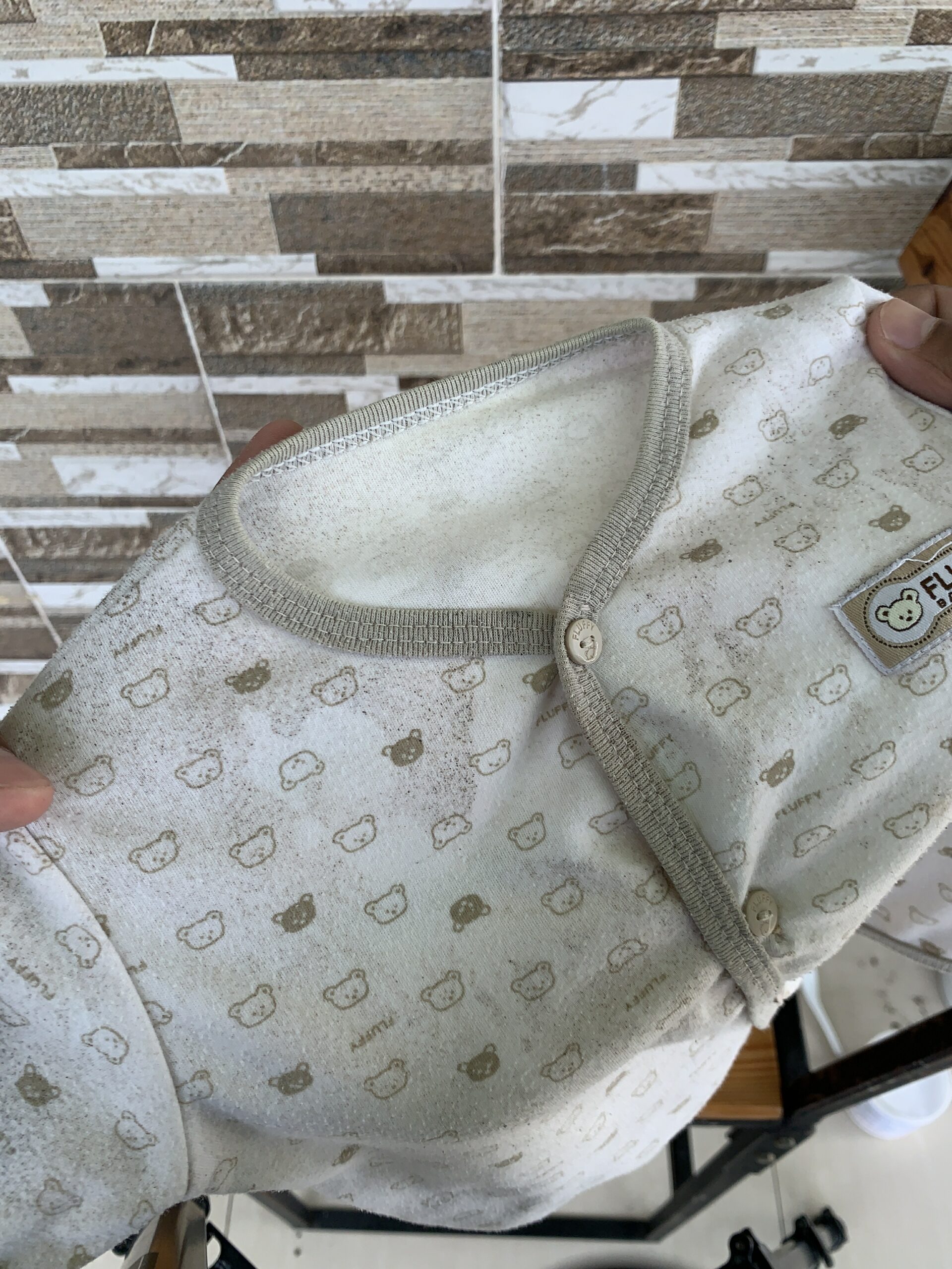 Noda Jamur di Baju Bayi