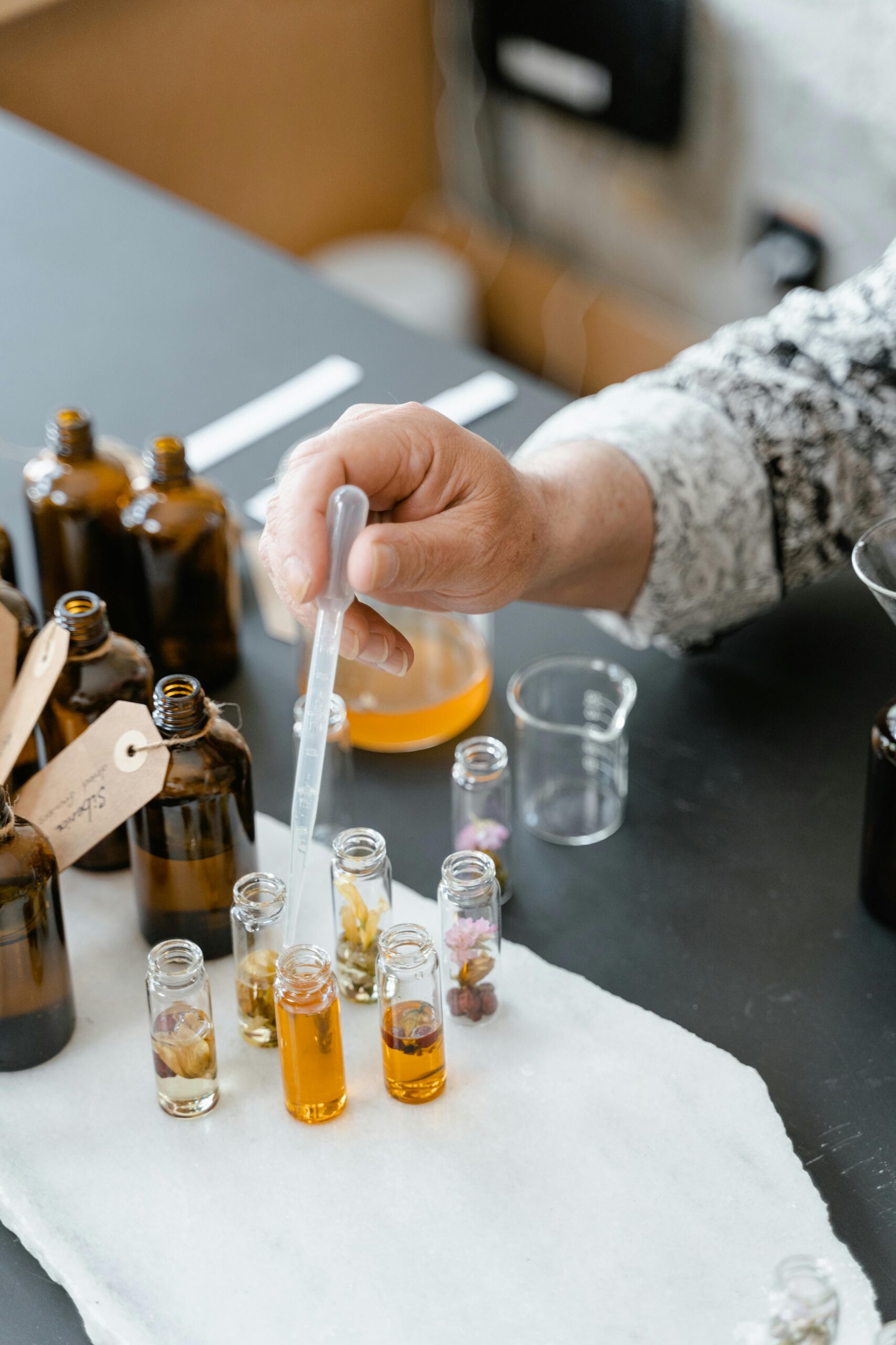 Cara Mencampur Fixative untuk Parfum Laundry dan Refill